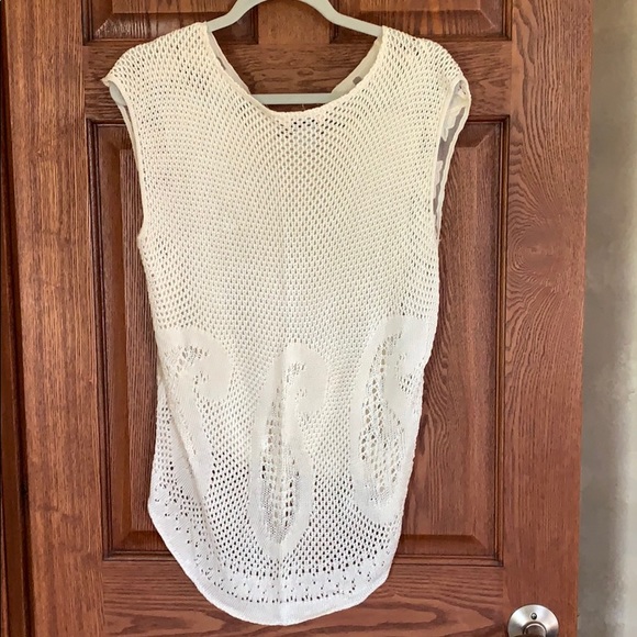 Lace T - Picture 2 of 3